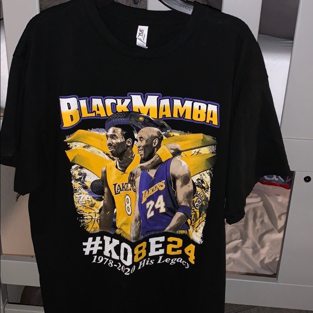 Kobe Bryant Commemorative T-Shirt